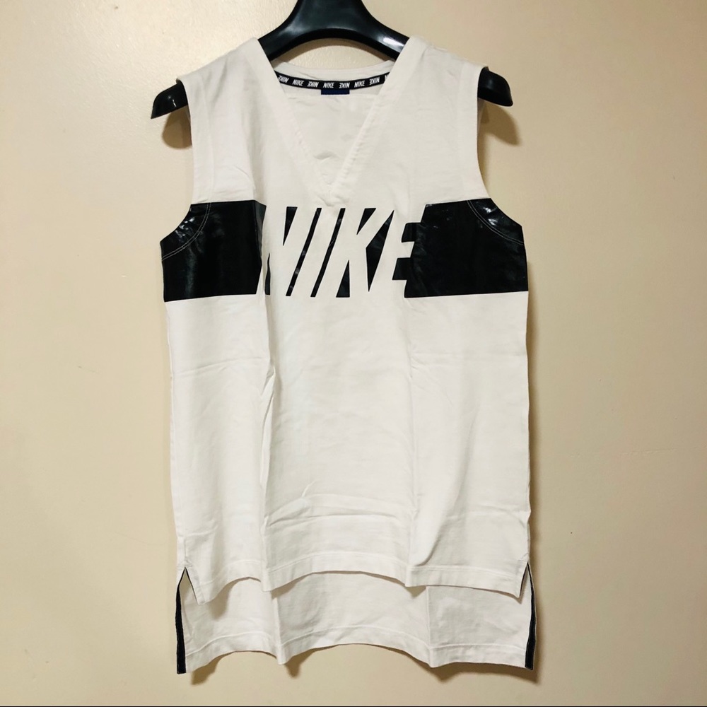 🕶 4/$30 Nike Sleeveless Tank Top